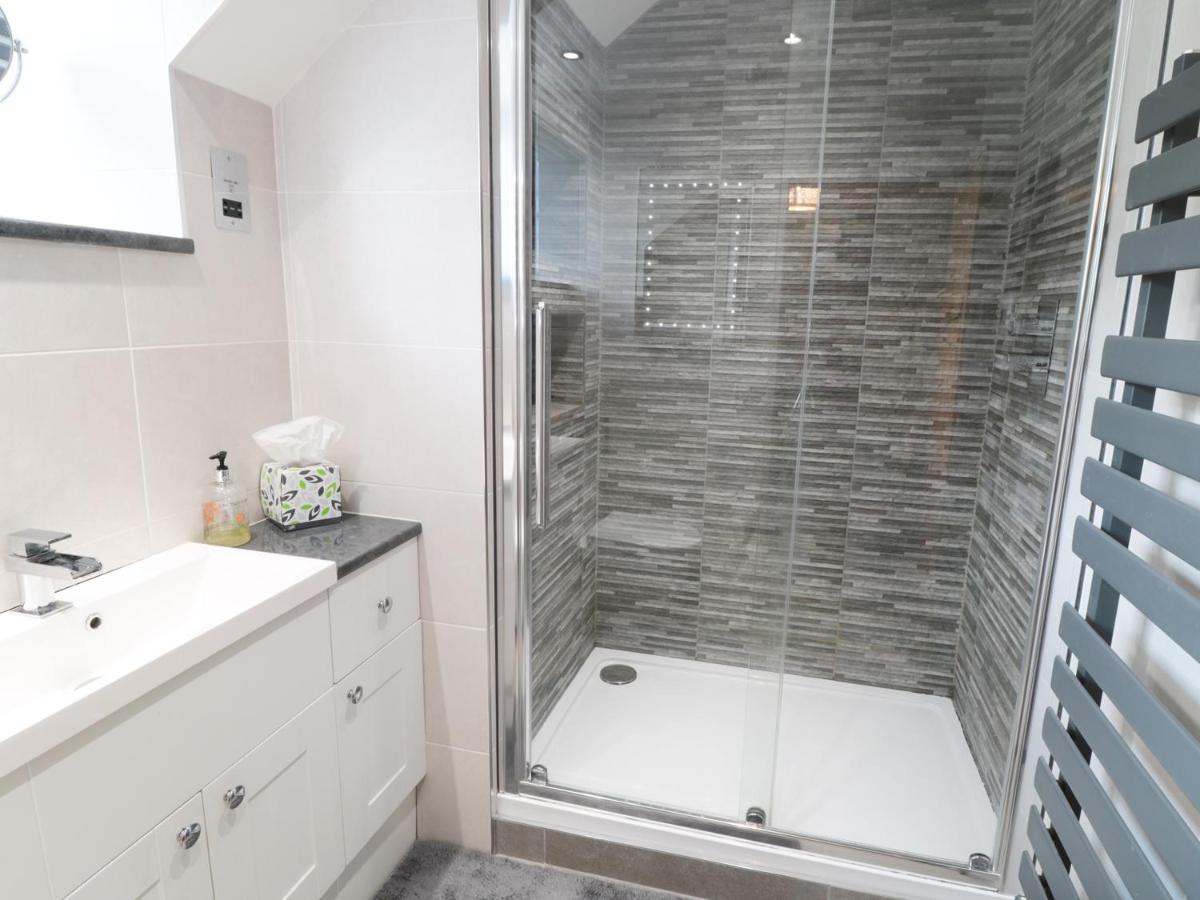 Buttercup Cottage Каслтон Екстер'єр фото